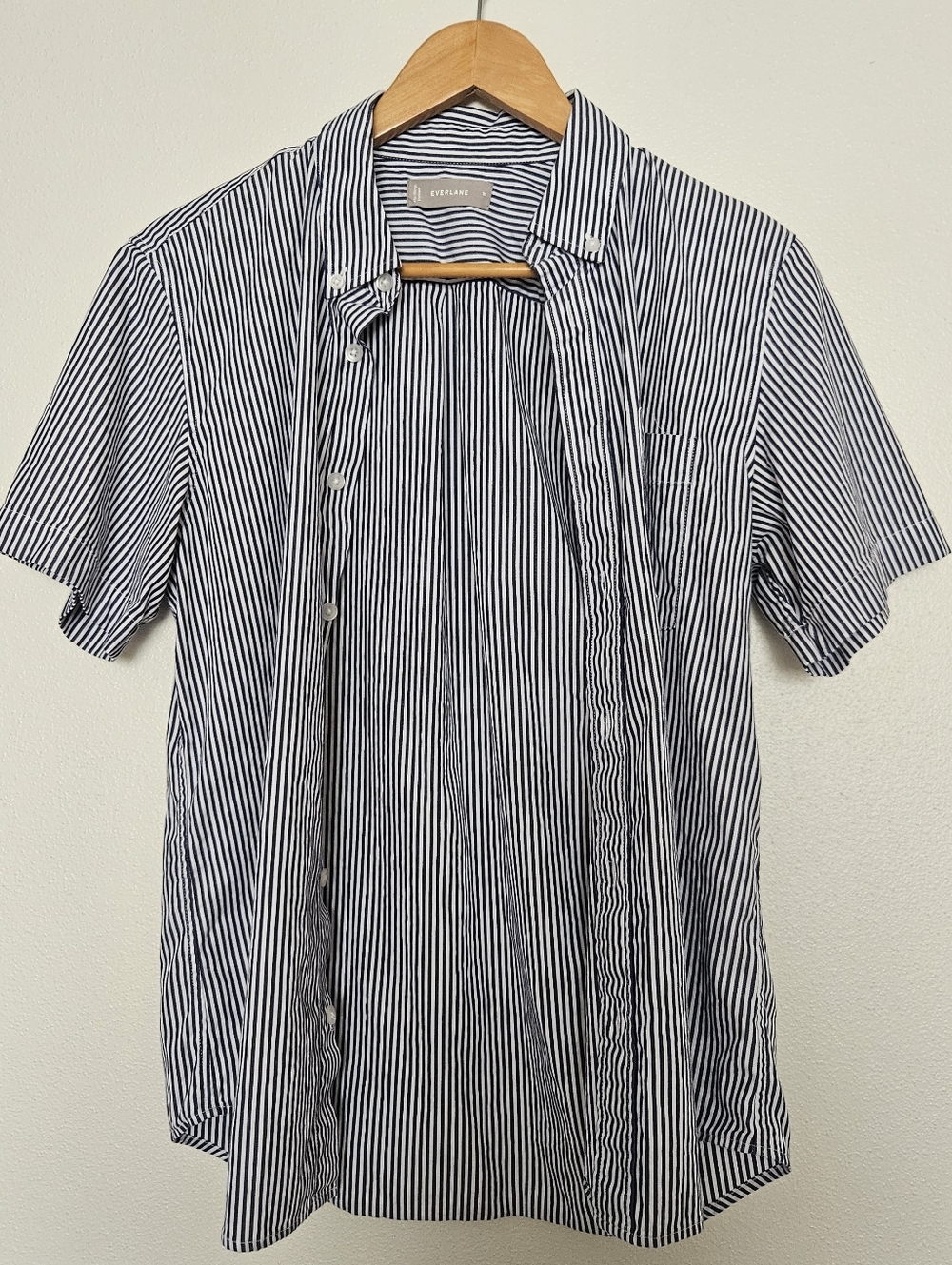 EVERLANE Air Oxford Short Sleeve Striped Button Down Shirt Navy Blue White M